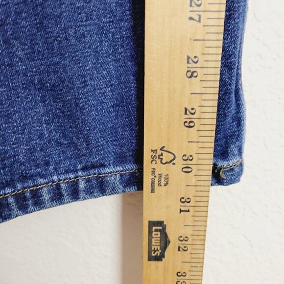 Vintage DKNY Sz 6 Women's Straight Jeans Med Wash Mid Rise Y2K No Stretch EUC - Picture 7 of 10